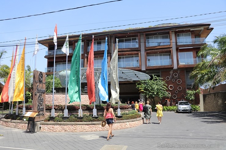 Travelnews.lv nakšņo Bali viesnīcā «Jimbaran Bay Beach Resort & Spa». Atbalsta: «Turkish Airlines» un «365 Brīvdienas» Travelnews.lv nakšņo Bali viesnīcā «Jimbaran Bay Beach Resort & Spa». Atbalsta: «Turkish Airlines» un «365 Brīvdienas» 275665
