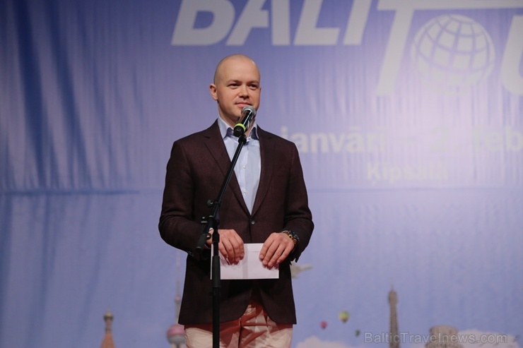 Sveicam «GADA CILVĒKS TŪRISMĀ 2019» laureātus tūrisma izstādē «Balttour 2020». Foto: Rojs Maizītis Sveicam «GADA CILVĒKS TŪRISMĀ 2019» laureātus tūrisma izstādē «Balttour 2020». Foto: Rojs Maizītis 275818