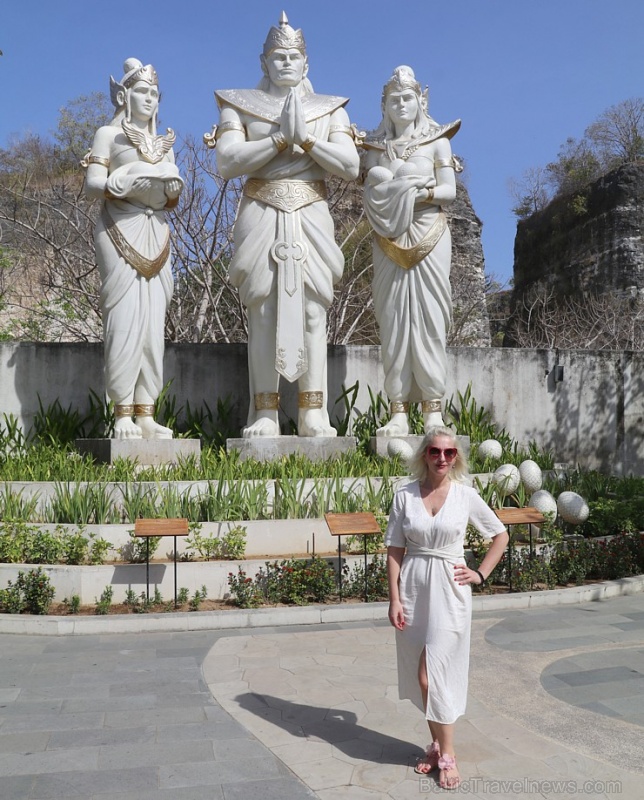 Travelnews.lv iepazīst Bali salā «Garuda Wisnu Kencana Cultural Park». Atbalsta: «Turkish Airlines» un «365 Brīvdienas» Travelnews.lv iepazīst Bali salā «Garuda Wisnu Kencana Cultural Park». Atbalsta: «Turkish Airlines» un «365 Brīvdienas» 276654