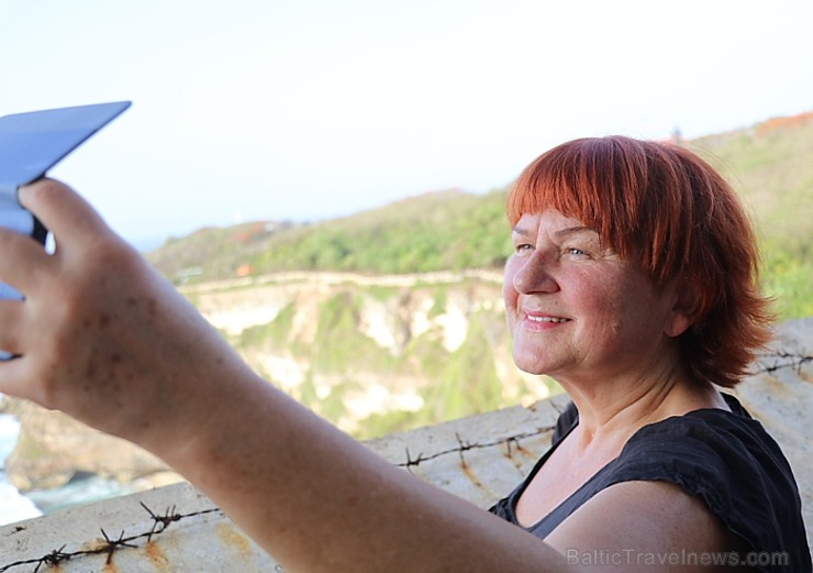 Travelnews.lv iepazīst «Pura Luhur Uluwatu» templi Bali salā. Atbalsta: «Turkish Airlines» un «365 Brīvdienas» Travelnews.lv iepazīst «Pura Luhur Uluwatu» templi Bali salā. Atbalsta: «Turkish Airlines» un «365 Brīvdienas» 276813