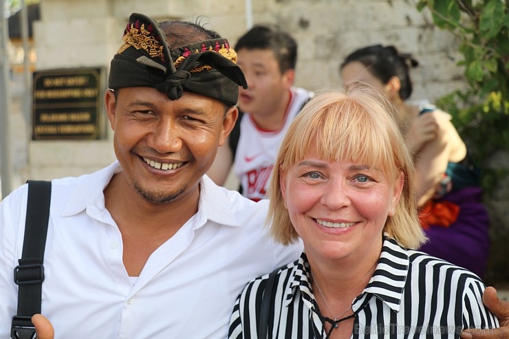 Travelnews.lv iepazīst «Pura Luhur Uluwatu» templi Bali salā. Atbalsta: «Turkish Airlines» un «365 Brīvdienas» Travelnews.lv iepazīst «Pura Luhur Uluwatu» templi Bali salā. Atbalsta: «Turkish Airlines» un «365 Brīvdienas» 276818