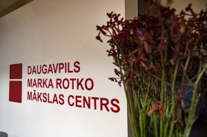 Daugavpils Marka Rotko mākslas centrā atklāj jauno izstāžu sezonu
