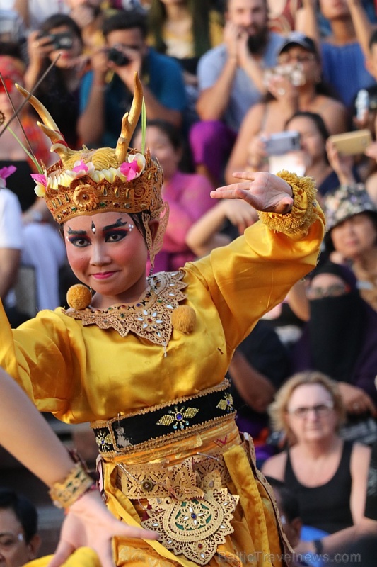 Travelnews.lv apmeklē Bali teātra izrādi par noslēpumaino zelta briedi. Atbalsta: «Turkish Airlines» un «365 Brīvdienas» Travelnews.lv apmeklē Bali teātra izrādi par noslēpumaino zelta briedi. Atbalsta: «Turkish Airlines» un «365 Brīvdienas» 276867