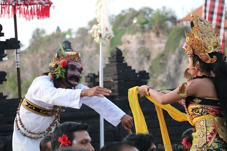 Travelnews.lv apmeklē Bali teātra izrādi par noslēpumaino zelta briedi. Atbalsta: «Turkish Airlines» un «365 Brīvdienas» Travelnews.lv apmeklē Bali teātra izrādi par noslēpumaino zelta briedi. Atbalsta: «Turkish Airlines» un «365 Brīvdienas» 276877