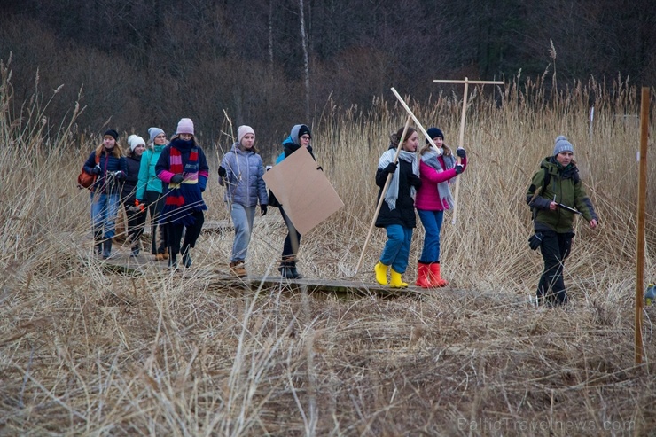 Niedru skulptūru festivāls ik gadu ļauj radoši izpausties un aizraujoši pavadīt laiku svaigā gaisā īpaši aizsargājamā dabas teritorijā Niedru skulptūru festivāls ik gadu ļauj radoši izpausties un aizraujoši pavadīt laiku svaigā gaisā īpaši aizsargājamā dabas teritorijā 276884