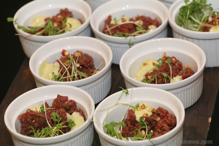 Travelnews.lv izbauda 16.02.2020 Rīgas restorāna «EQUUS Restaurant» eksluzīvu branču ar ASV gaļām Travelnews.lv izbauda 16.02.2020 Rīgas restorāna «EQUUS Restaurant» eksluzīvu branču ar ASV gaļām 277311