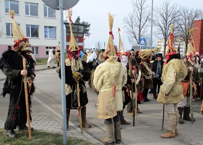 Līvānos norisinājās XXI Starptautiskais masku tradīciju festivāls, kurā piedalījās 24 masku grupasno Latvijas un citām valstīm Līvānos norisinājās XXI Starptautiskais masku tradīciju festivāls, kurā piedalījās 24 masku grupasno Latvijas un citām valstīm 277667