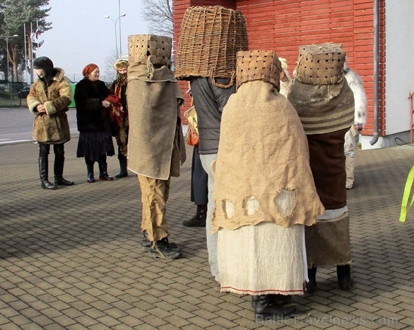 Līvānos norisinājās XXI Starptautiskais masku tradīciju festivāls, kurā piedalījās 24 masku grupasno Latvijas un citām valstīm Līvānos norisinājās XXI Starptautiskais masku tradīciju festivāls, kurā piedalījās 24 masku grupasno Latvijas un citām valstīm 277671