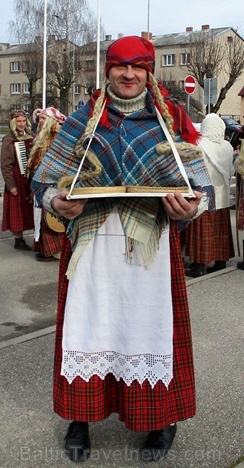 Līvānos norisinājās XXI Starptautiskais masku tradīciju festivāls, kurā piedalījās 24 masku grupasno Latvijas un citām valstīm Līvānos norisinājās XXI Starptautiskais masku tradīciju festivāls, kurā piedalījās 24 masku grupasno Latvijas un citām valstīm 277681