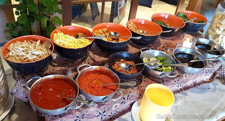 Travelnews.lv piedāvā mazu foto ieskatu viesnīcas «Ayodya Resort Bali» brokastīs. «Turkish Airlines» un «365 Brīvdienas» Travelnews.lv piedāvā mazu foto ieskatu viesnīcas «Ayodya Resort Bali» brokastīs. «Turkish Airlines» un «365 Brīvdienas» 277781