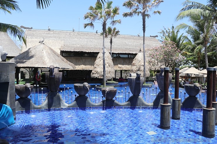 Travelnews.lv iepazīst Bali viesnīcu «Holiday Inn Resort Bali Benoa». Atbalsta: «Turkish Airlines» un «365 Brīvdienas» Travelnews.lv iepazīst Bali viesnīcu «Holiday Inn Resort Bali Benoa». Atbalsta: «Turkish Airlines» un «365 Brīvdienas» 278821