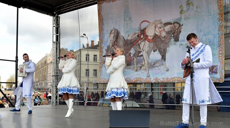 Daugavpilī atvadās no ziemas un svin «Plašās Masļeņicas» svētkus 278987