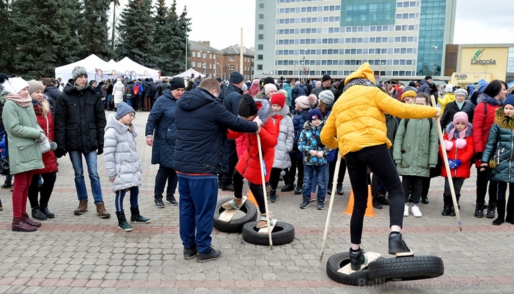 Daugavpilī atvadās no ziemas un svin «Plašās Masļeņicas» svētkus 278992