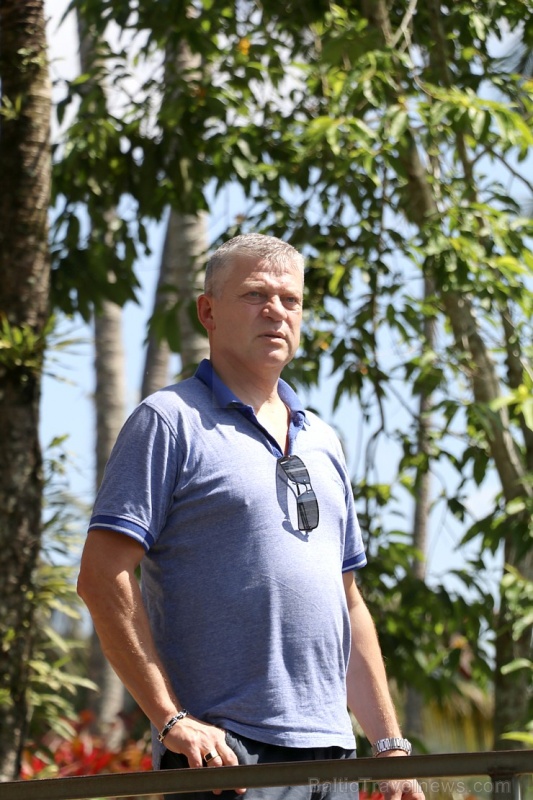 Travelnews.lv izbauda Bali lielās šūpoles «The Natural Terrace Swing». Atbalsta: «Turkish Airlines» un «365 Brīvdienas» Travelnews.lv izbauda Bali lielās šūpoles «The Natural Terrace Swing». Atbalsta: «Turkish Airlines» un «365 Brīvdienas» 279285
