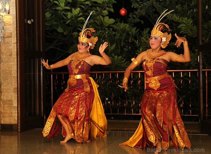 Travelnews.lv izbauda Bali džungļu viesnīcas «Ayung Resort Ubud» vakariņas. «Turkish Airlines» un «365 Brīvdienas» Travelnews.lv izbauda Bali džungļu viesnīcas «Ayung Resort Ubud» vakariņas. «Turkish Airlines» un «365 Brīvdienas» 279807