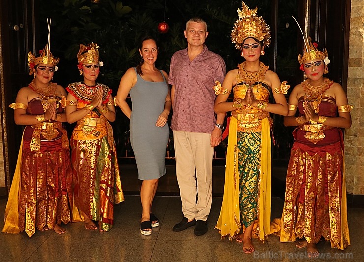 Travelnews.lv izbauda Bali džungļu viesnīcas «Ayung Resort Ubud» vakariņas. «Turkish Airlines» un «365 Brīvdienas» Travelnews.lv izbauda Bali džungļu viesnīcas «Ayung Resort Ubud» vakariņas. «Turkish Airlines» un «365 Brīvdienas» 279814