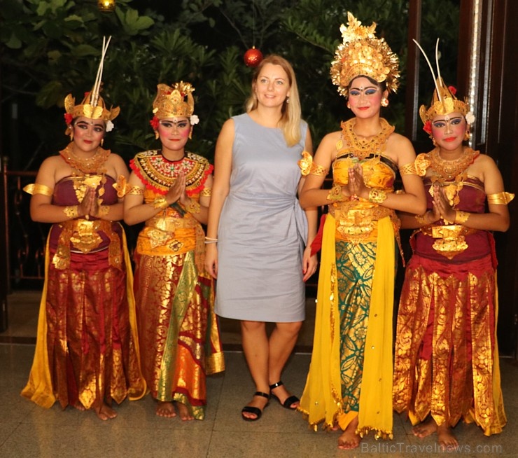 Travelnews.lv izbauda Bali džungļu viesnīcas «Ayung Resort Ubud» vakariņas. «Turkish Airlines» un «365 Brīvdienas» Travelnews.lv izbauda Bali džungļu viesnīcas «Ayung Resort Ubud» vakariņas. «Turkish Airlines» un «365 Brīvdienas» 279816