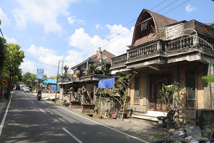 Travelnews.lv piedāvā fotomirkļus no Bali ielas satiksmes dzīves. «Turkish Airlines» un «365 Brīvdienas» Travelnews.lv piedāvā fotomirkļus no Bali ielas satiksmes dzīves. «Turkish Airlines» un «365 Brīvdienas» 280348