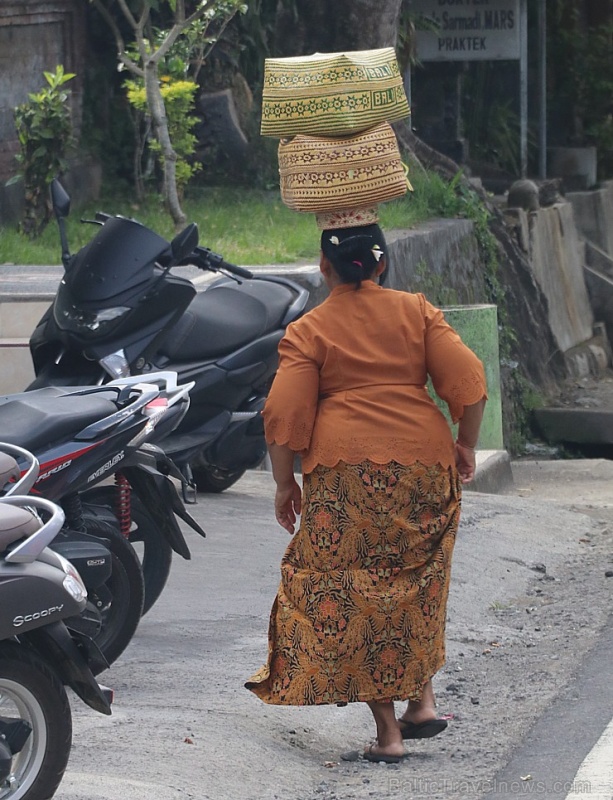 Travelnews.lv piedāvā fotomirkļus no Bali ielas satiksmes dzīves. «Turkish Airlines» un «365 Brīvdienas» Travelnews.lv piedāvā fotomirkļus no Bali ielas satiksmes dzīves. «Turkish Airlines» un «365 Brīvdienas» 280369