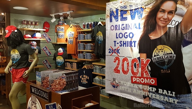 Travelnews.lv Bali nakts dzīvē iepazīst ielas restorānu «Bubba Gump Shrimp». «Turkish Airlines» un «365 Brīvdienas» Travelnews.lv Bali nakts dzīvē iepazīst ielas restorānu «Bubba Gump Shrimp». «Turkish Airlines» un «365 Brīvdienas» 280830