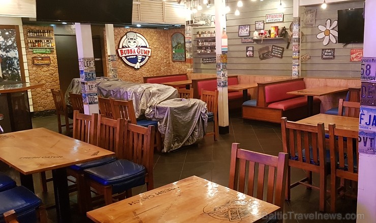 Travelnews.lv Bali nakts dzīvē iepazīst ielas restorānu «Bubba Gump Shrimp». «Turkish Airlines» un «365 Brīvdienas» Travelnews.lv Bali nakts dzīvē iepazīst ielas restorānu «Bubba Gump Shrimp». «Turkish Airlines» un «365 Brīvdienas» 280832