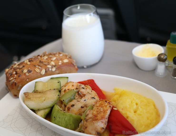 Travelnews.lv biznesa klasē ar «Turkish Airlines» lido maršrutā Bali- Stambula - Rīga. «Turkish Airlines» un «365 Brīvdienas» Travelnews.lv biznesa klasē ar «Turkish Airlines» lido maršrutā Bali- Stambula - Rīga. «Turkish Airlines» un «365 Brīvdienas» 281329