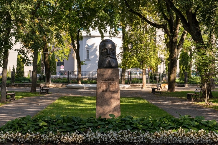 Daugavpils pilsētas vēsturiskais centrs ir pilsētas vispievilcīgākā vieta un viens no veiksmīgākajiem paraugiem, kur izdevies rast kompromisu starp se Daugavpils pilsētas vēsturiskais centrs ir pilsētas vispievilcīgākā vieta un viens no veiksmīgākajiem paraugiem, kur izdevies rast kompromisu starp se 281541