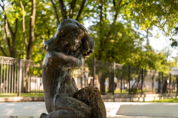 Daugavpils pilsētas vēsturiskais centrs ir pilsētas vispievilcīgākā vieta un viens no veiksmīgākajiem paraugiem, kur izdevies rast kompromisu starp se Daugavpils pilsētas vēsturiskais centrs ir pilsētas vispievilcīgākā vieta un viens no veiksmīgākajiem paraugiem, kur izdevies rast kompromisu starp se 281542
