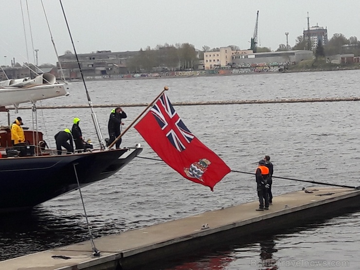 Rīgas sporta burāšanas centra piestātnē Ķīpsalā 28.04.2020. ienākusi 52 metrus gara Jahta Rīgas sporta burāšanas centra piestātnē Ķīpsalā 28.04.2020. ienākusi 52 metrus gara Jahta