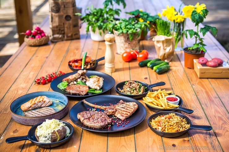Restorāns Baltvilla sagatavojis īpašu piedāvājumu - svaigo uzkodu un desertu piknika grozu līdzņemšanai, ko baudīt, dodoties pastaigā uz mežu, jūru va Restorāns Baltvilla sagatavojis īpašu piedāvājumu - svaigo uzkodu un desertu piknika grozu līdzņemšanai, ko baudīt, dodoties pastaigā uz mežu, jūru va 281851