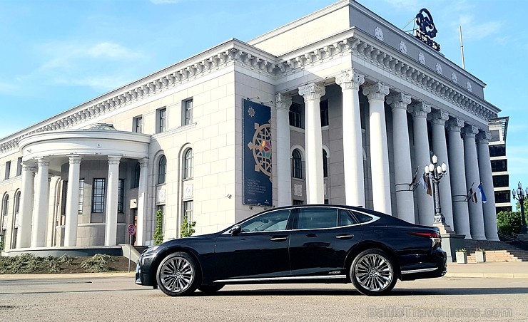 Travelnews.lv apceļo Latviju ar premium klases «Lexus LS 500h» 283728