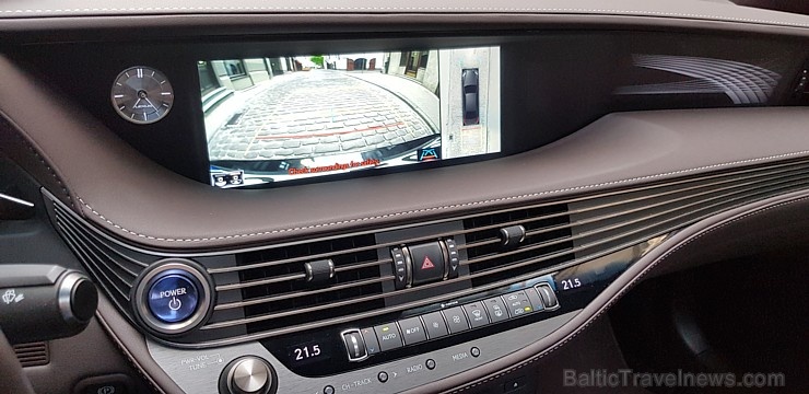 Travelnews.lv apceļo Latviju ar premium klases «Lexus LS 500h» 283747