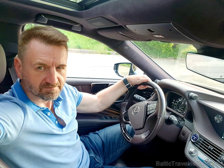 Travelnews.lv apceļo Latviju ar premium klases «Lexus LS 500h» 283748
