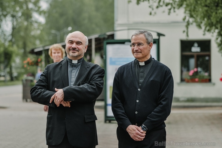 Siguldā atklāta Latvijā pirmā velo iela, kas darbojas kā pilotprojekts Siguldas kopējās satiksmes uzlabošanas koncepcijā Siguldā atklāta Latvijā pirmā velo iela, kas darbojas kā pilotprojekts Siguldas kopējās satiksmes uzlabošanas koncepcijā 283954