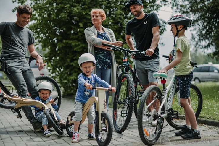 Siguldā atklāta Latvijā pirmā velo iela, kas darbojas kā pilotprojekts Siguldas kopējās satiksmes uzlabošanas koncepcijā Siguldā atklāta Latvijā pirmā velo iela, kas darbojas kā pilotprojekts Siguldas kopējās satiksmes uzlabošanas koncepcijā 283965