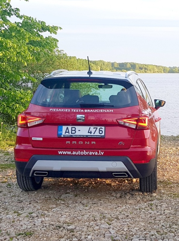 Travelnews.lv apceļo Latviju ar spānisko «Seat Arona» 284188