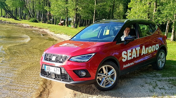 Travelnews.lv apceļo Latviju ar spānisko «Seat Arona» 284193