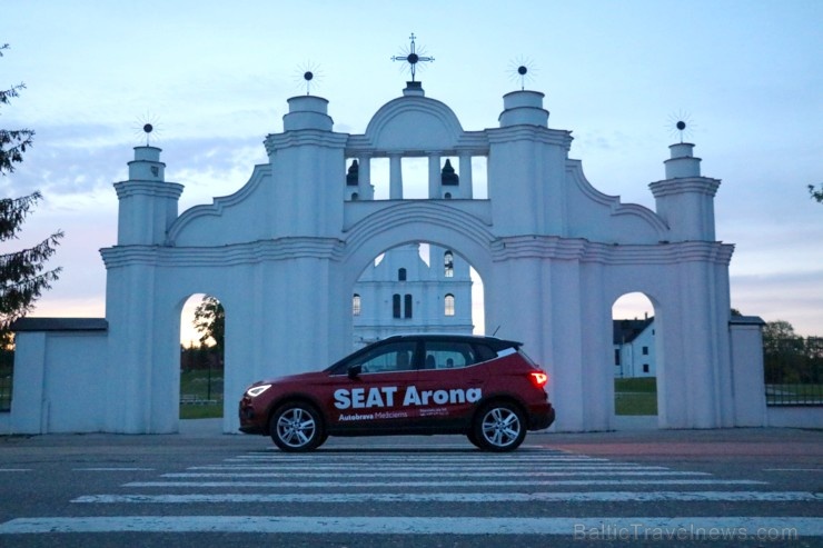 Travelnews.lv apceļo Latviju ar spānisko «Seat Arona» 284208