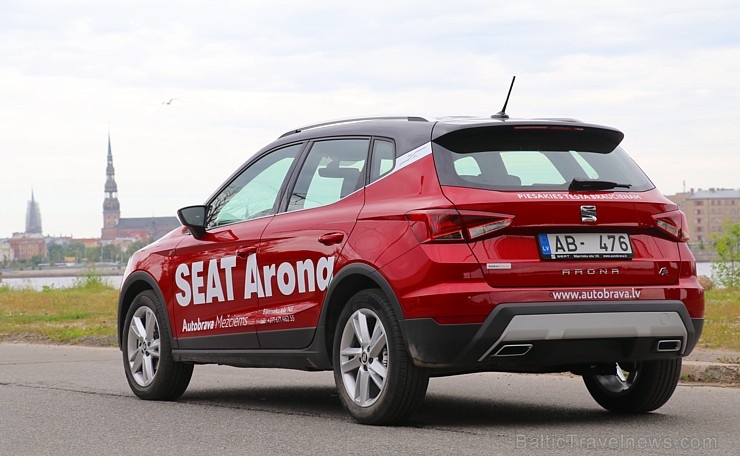 Travelnews.lv apceļo Latviju ar spānisko «Seat Arona» 284225