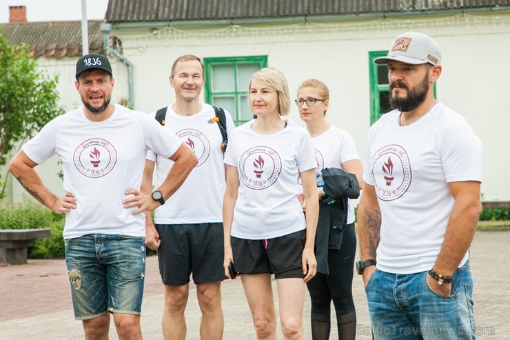 Krāslavā uzsākts Gaismas ceļš, kas vīsies pa Latvijas (pie)robežu - izgaismojot Latviju un veidojot Gaismas un mīlestības ceļu Krāslavā uzsākts Gaismas ceļš, kas vīsies pa Latvijas (pie)robežu - izgaismojot Latviju un veidojot Gaismas un mīlestības ceļu 284407
