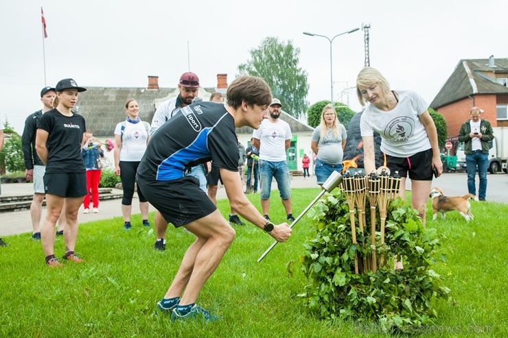 Krāslavā uzsākts Gaismas ceļš, kas vīsies pa Latvijas (pie)robežu - izgaismojot Latviju un veidojot Gaismas un mīlestības ceļu Krāslavā uzsākts Gaismas ceļš, kas vīsies pa Latvijas (pie)robežu - izgaismojot Latviju un veidojot Gaismas un mīlestības ceļu 284419