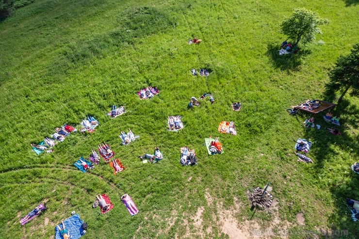 Līgo svētku priekšvakarā Kārsavas novada dabas parkā Līgo svētku priekšvakarā Kārsavas novada dabas parkā