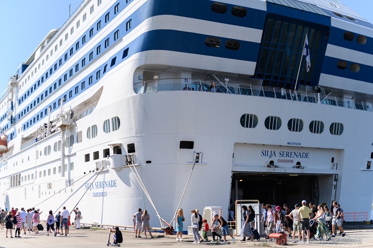 Greznais kuģis, kas parasti kursē maršrutā Helsinki – Stokholma, šovasar – jūlijā un augusta pirmajā pusē – apkalpos pagaidu maršrutu Helsinki–Rīga Greznais kuģis, kas parasti kursē maršrutā Helsinki – Stokholma, šovasar – jūlijā un augusta pirmajā pusē – apkalpos pagaidu maršrutu Helsinki–Rīga 284793
