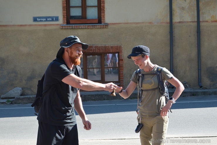 Ceļotāji pārgājienā iepazīst vienu no Latvijas Sv. Jēkaba ceļa skaistākajiem posmiem Vidzemē - no Līgatnes uz Siguldu Ceļotāji pārgājienā iepazīst vienu no Latvijas Sv. Jēkaba ceļa skaistākajiem posmiem Vidzemē - no Līgatnes uz Siguldu 285629