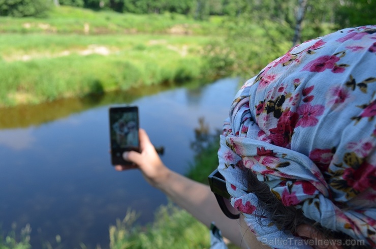 Ceļotāji pārgājienā iepazīst vienu no Latvijas Sv. Jēkaba ceļa skaistākajiem posmiem Vidzemē - no Līgatnes uz Siguldu Ceļotāji pārgājienā iepazīst vienu no Latvijas Sv. Jēkaba ceļa skaistākajiem posmiem Vidzemē - no Līgatnes uz Siguldu 285648