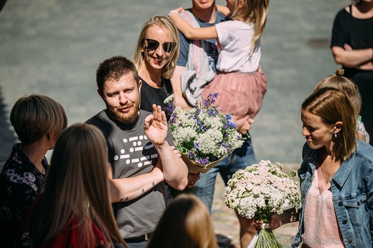 Ar košu atklāšanas pasākumu kādā no senajām Liepājas centra noliktavām durvis apmeklētājiem vēris jauns tūrisma objekts – izzinošs piedzīvojums Ar košu atklāšanas pasākumu kādā no senajām Liepājas centra noliktavām durvis apmeklētājiem vēris jauns tūrisma objekts – izzinošs piedzīvojums