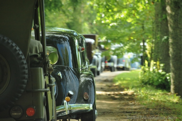 2020. gada 25. jūlijā no Rīgas Motormuzeja uz Cēsīm startēja retro auto parāde 2020. gada 25. jūlijā no Rīgas Motormuzeja uz Cēsīm startēja retro auto parāde