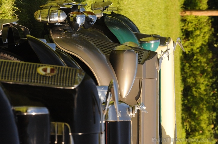 2020. gada 25. jūlijā no Rīgas Motormuzeja uz Cēsīm startēja retro auto parāde 2020. gada 25. jūlijā no Rīgas Motormuzeja uz Cēsīm startēja retro auto parāde