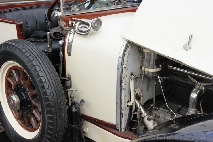 2020. gada 25. jūlijā no Rīgas Motormuzeja uz Cēsīm startēja retro auto parāde 2020. gada 25. jūlijā no Rīgas Motormuzeja uz Cēsīm startēja retro auto parāde