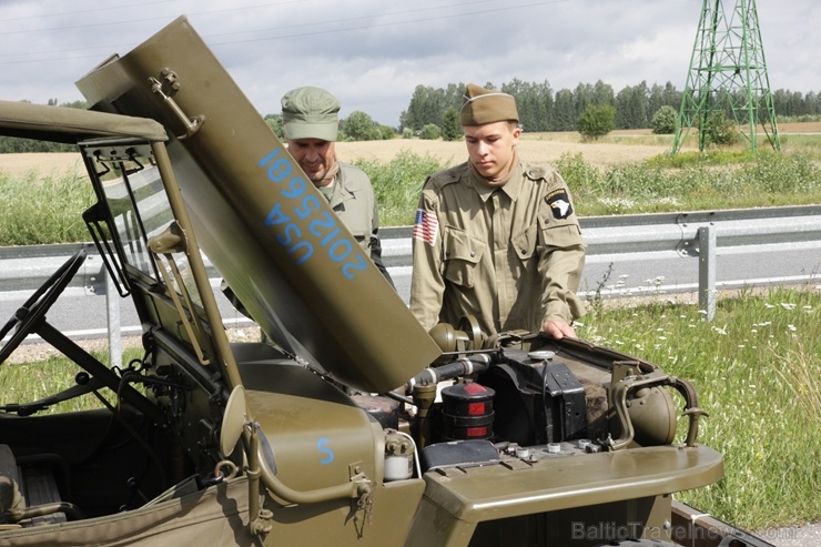 2020. gada 25. jūlijā no Rīgas Motormuzeja uz Cēsīm startēja retro auto parāde 2020. gada 25. jūlijā no Rīgas Motormuzeja uz Cēsīm startēja retro auto parāde